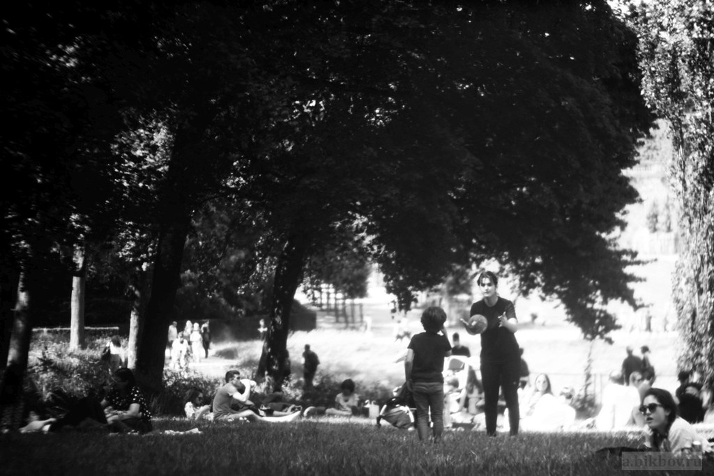 A week-end at Parc de Sceaux near Paris, in a vacation mood after lockdown